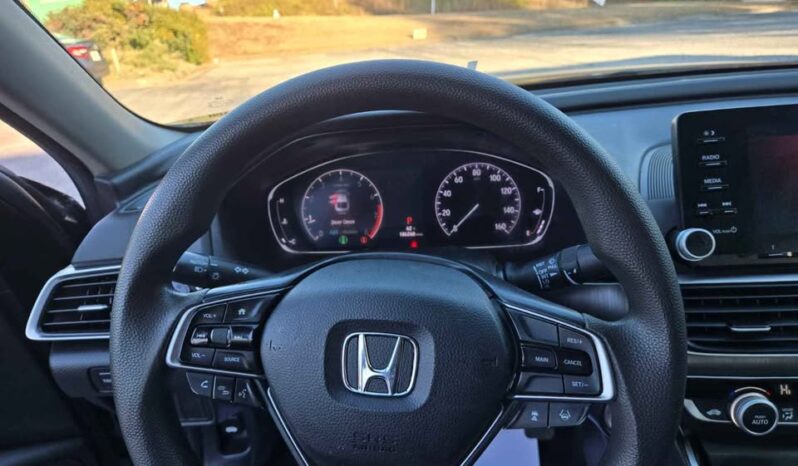 
								2020 Honda Accord LX full									