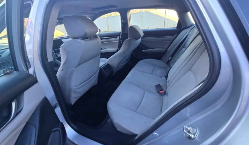 
								2019 Honda Accord EX full									