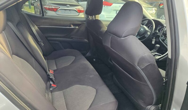 
								2021 Toyota Camry LE full									