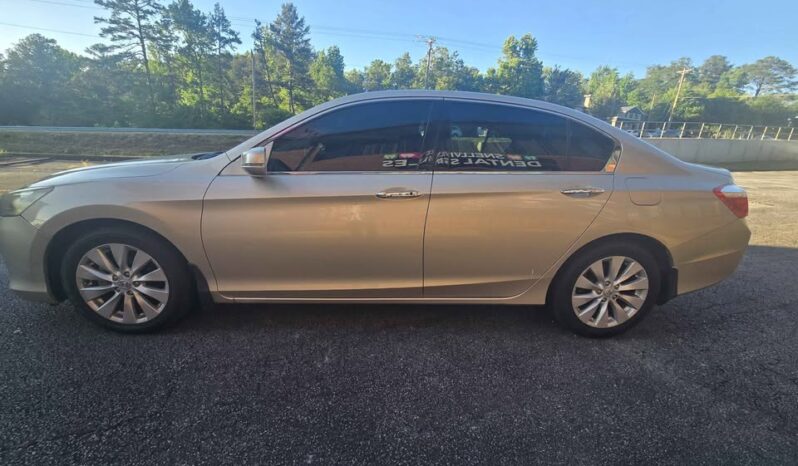 
								2013 Honda Accord full									