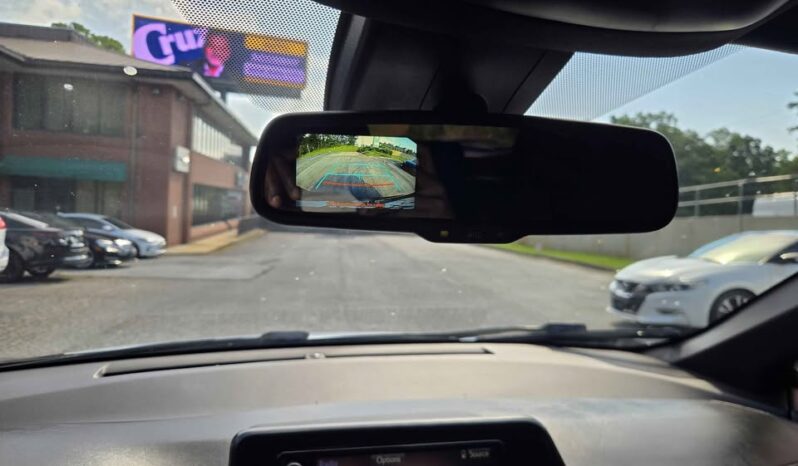 
								2018 Toyota C-HR XLE full									