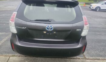 
										2016 Toyota Prius V full									