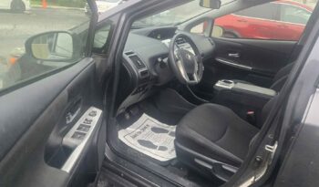 
										2016 Toyota Prius V full									