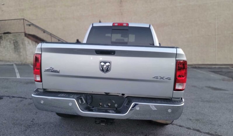 
								2017 Ram 1500 Big Horn Crew Cab full									