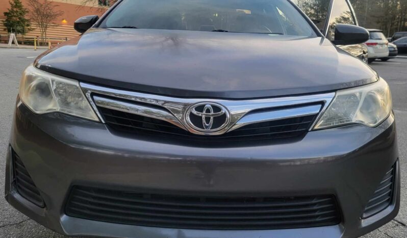 
								2013 Toyota Camry LE full									