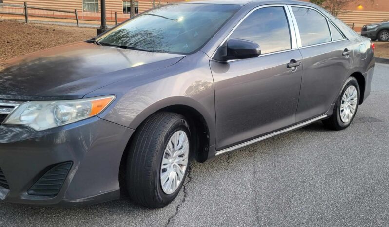 
								2013 Toyota Camry LE full									