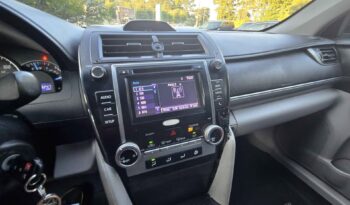 
										2014 Toyota Camry LE full									