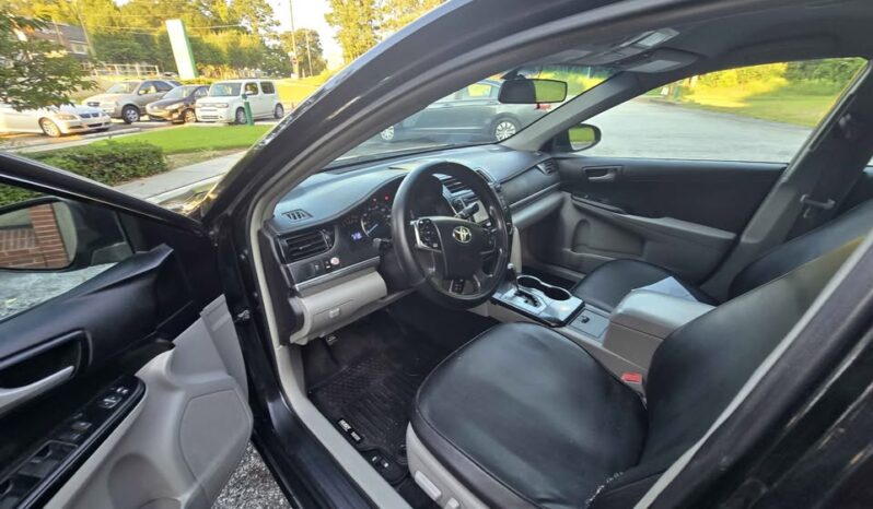 
								2014 Toyota Camry LE full									