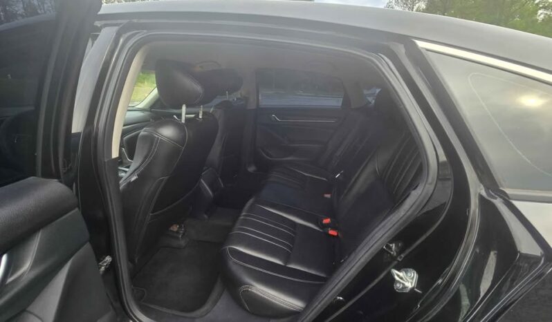 
								2018 HONDA ACCORD LX full									