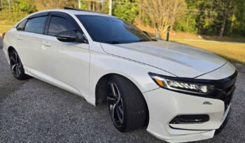 2019_Honda_Accord_11