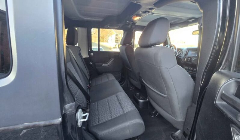 
								2012 Jeep Wrangler full									