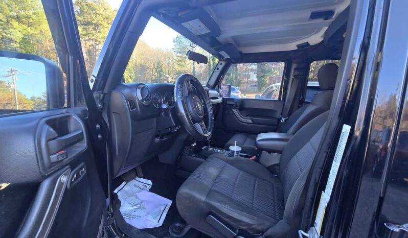 
								2012 Jeep Wrangler full									