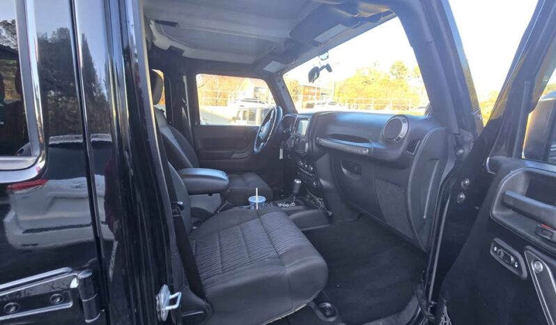 
								2012 Jeep Wrangler full									
