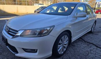 
										2013 HONDA ACCORD EX full									
