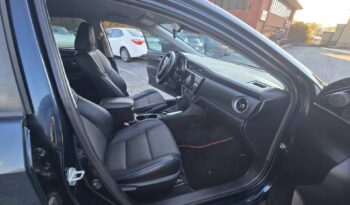 
										2019 Toyota Corolla SE full									