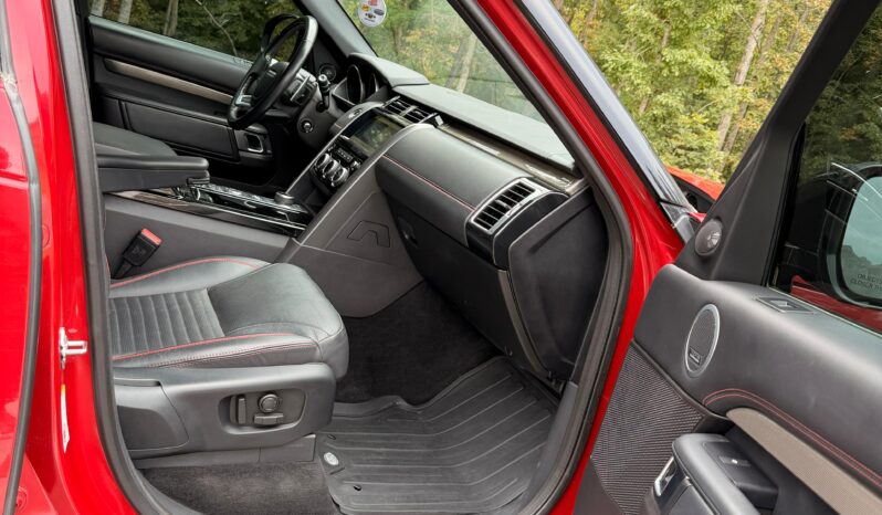 
								2017 Land Rover Discovery HSE Luxury AWD full									