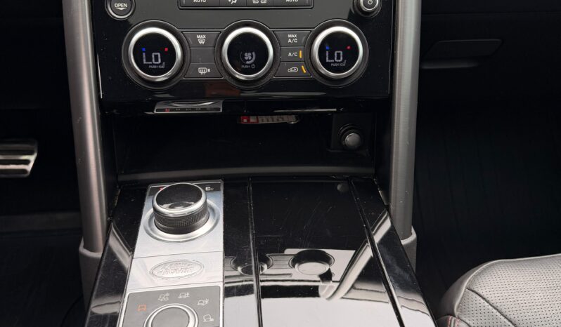 
								2017 Land Rover Discovery HSE Luxury AWD full									