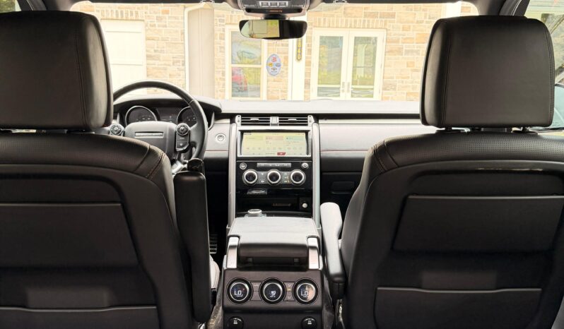 
								2017 Land Rover Discovery HSE Luxury AWD full									