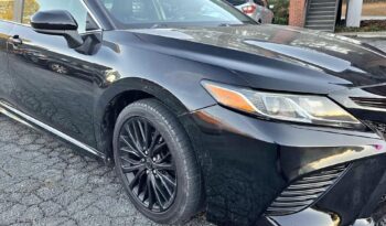2019-TOYOTA-CAMRY-SE-