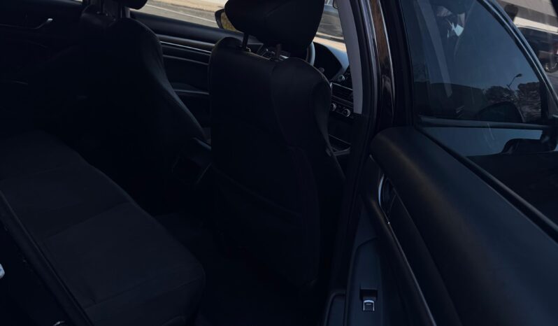 
								2021 Honda Accord LX full									