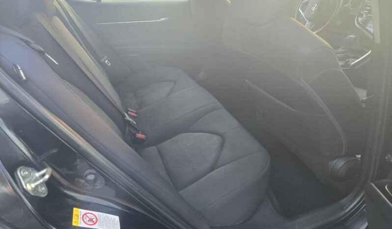 
								2018 Toyota Camry LE full									