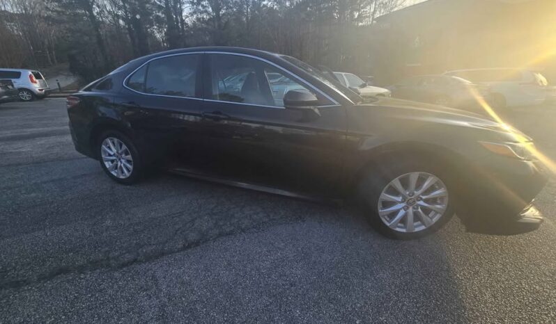 
								2018 Toyota Camry LE full									