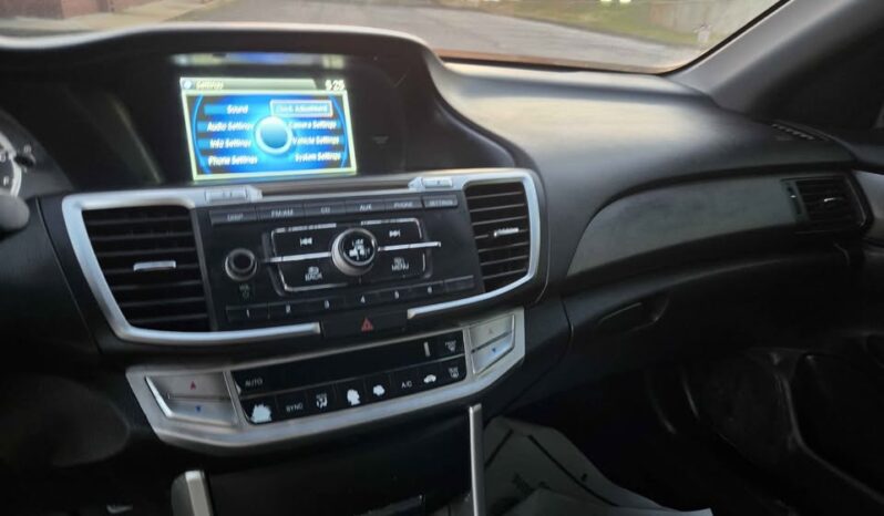 
								2014 Honda Accord LX full									