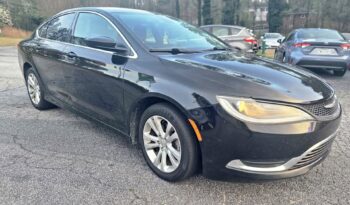 2015-CHRYSLER-200-