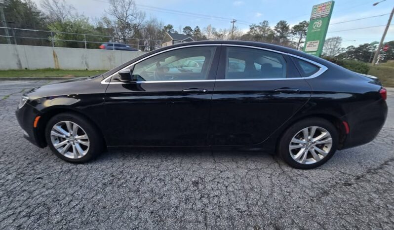 
								2015 Chrysler 200 full									