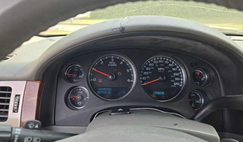 
								2011 Chevrolet Tahoe full									