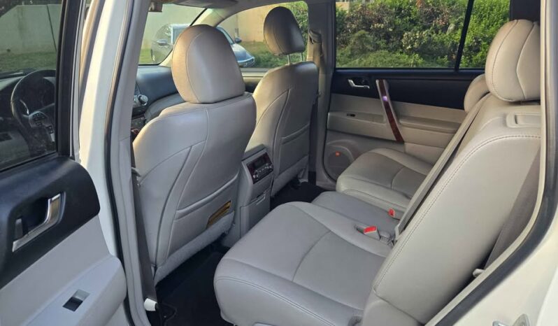 
								2012 Toyota Highlander full									