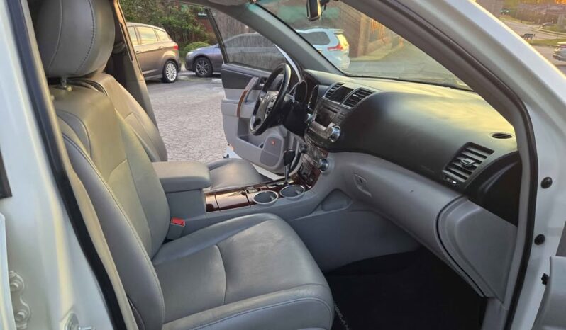 
								2012 Toyota Highlander full									