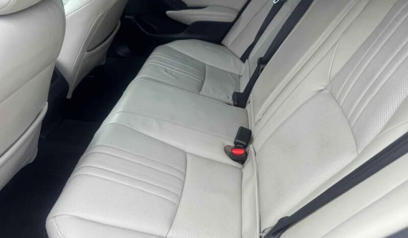 
								2018 Honda Accord full									