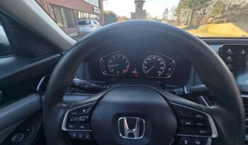 
										2019 Honda Accord EX full									