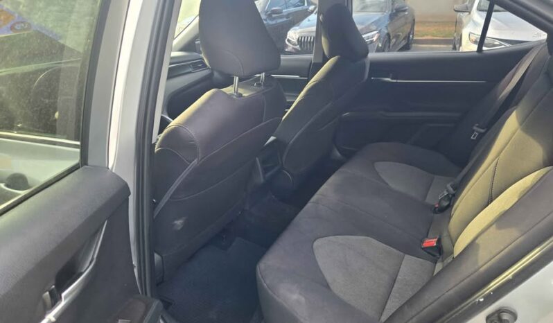 
								2021 Toyota Camry LE full									