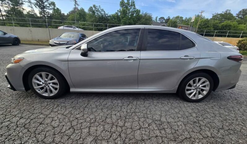 
								2021 Toyota Camry LE full									