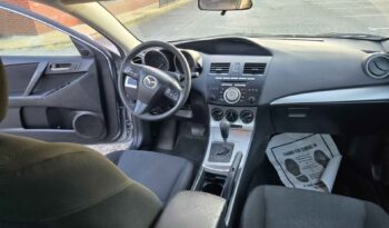 
										2011 Mazda3 full									