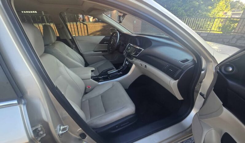 
								2013 Honda Accord full									