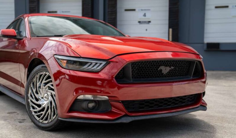 
								2015 Ford Mustang EcoBoost Premium full									