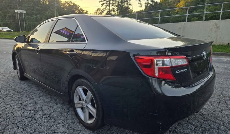 
								2012 Toyota Camry SE full									