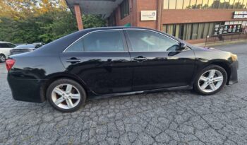 
										2012 Toyota Camry SE full									