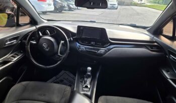 
										2018 Toyota C-HR XLE full									