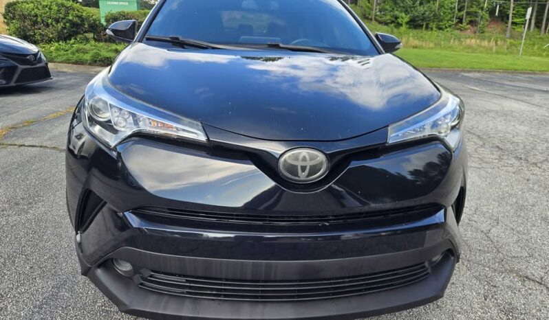 
								2018 Toyota C-HR XLE full									