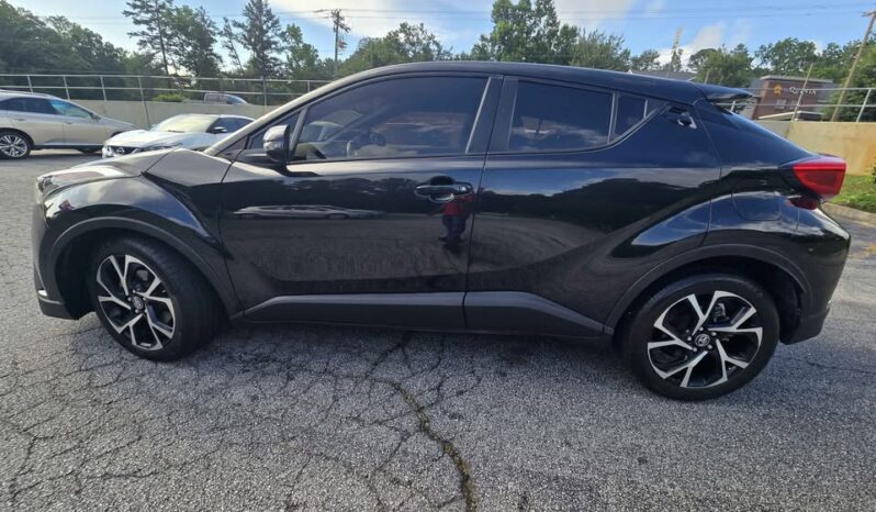 
								2018 Toyota C-HR XLE full									