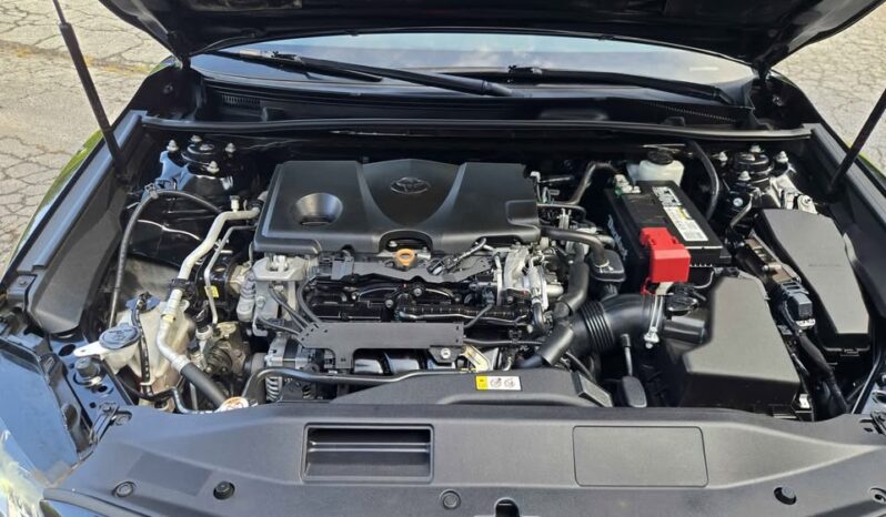 
								2019 Toyota Camry SE full									