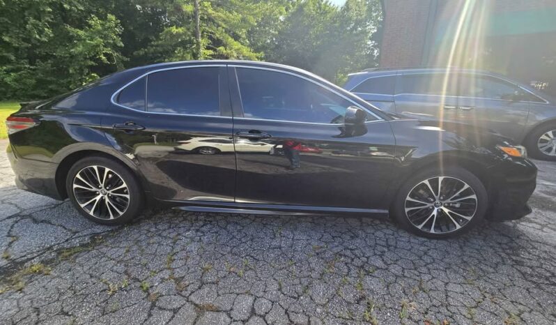 
								2019 Toyota Camry SE full									