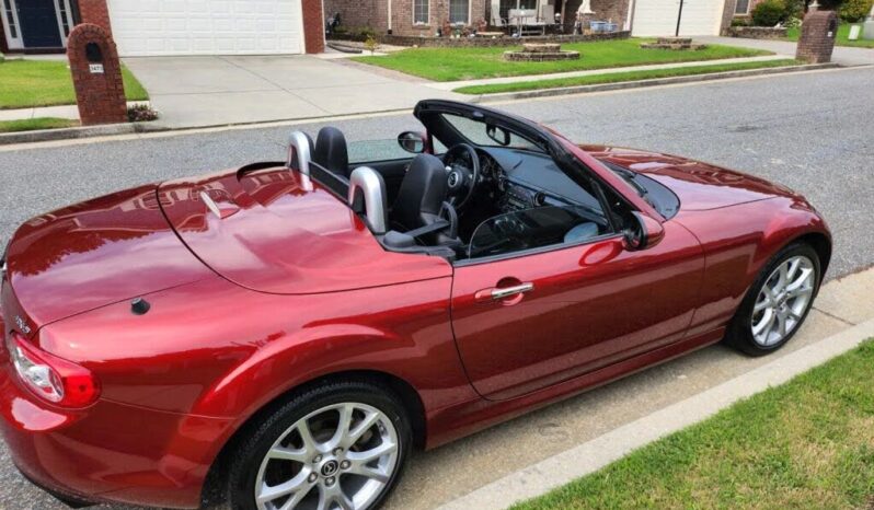 
								2015 Mazda MX-5 Miata Grand Touring Convertible full									