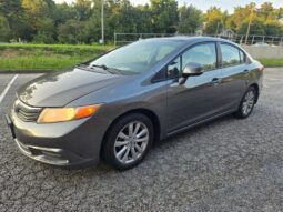 
										2012 Honda Civic EX full									