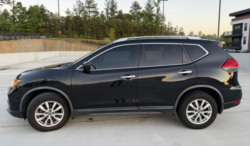 
								2017 Nissan Rogue SV full									