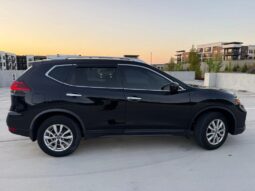 
										2017 Nissan Rogue SV full									